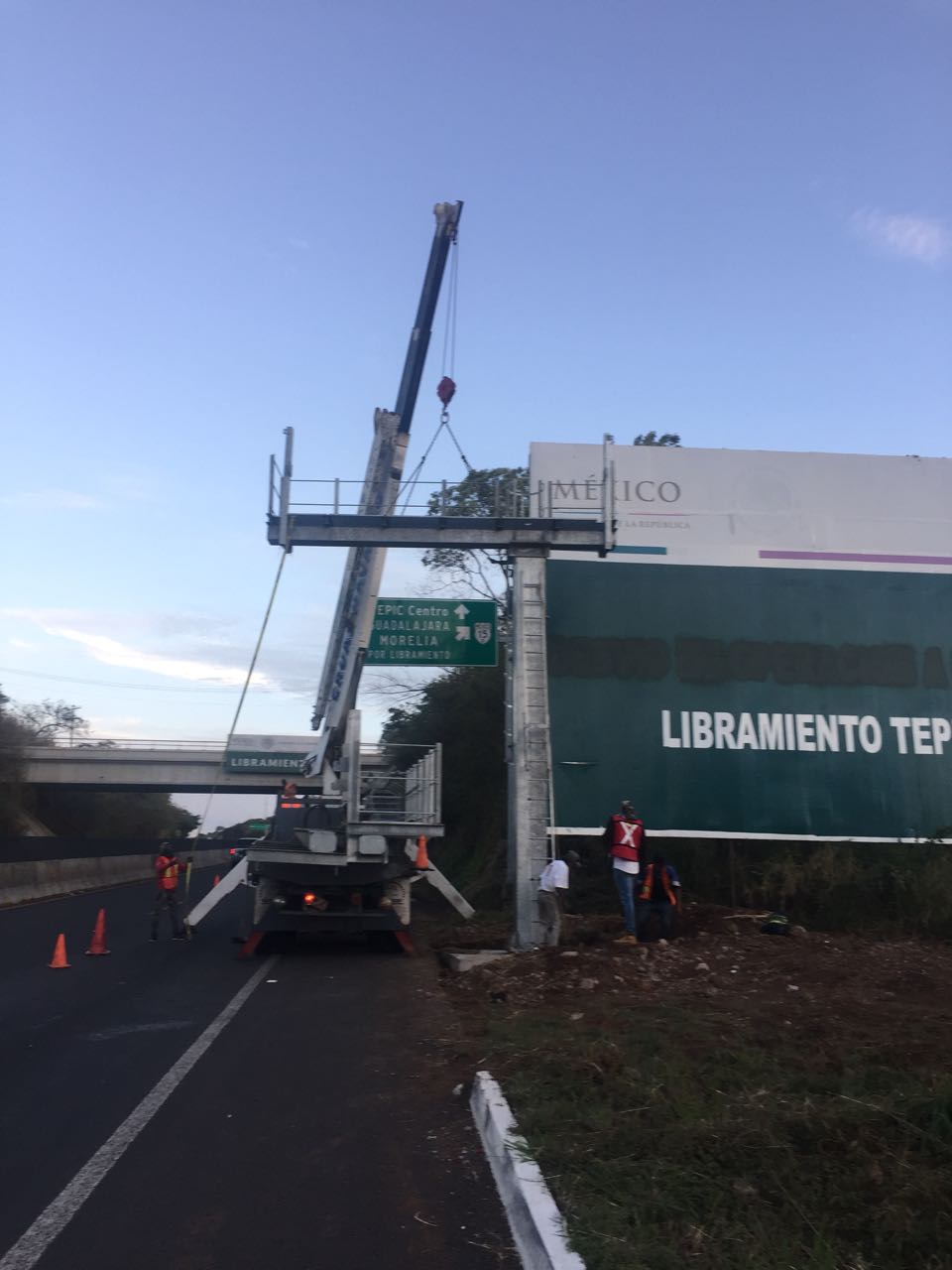 Autopista Guadalajara Tepic.